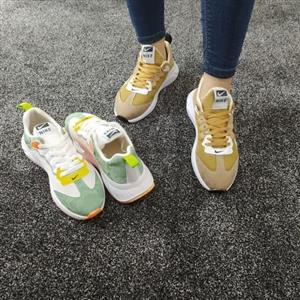 کفش و کتانی دخترانه و زنانه نایک