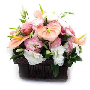 باکس گل طبیعی شاخه بریده مناسب برای هدیه روز زن و مادر 
