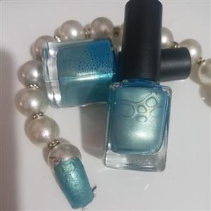 لاک طبیعی بدون سرب رنگ سبز آبی بدون  نیاز به لاک پاکن ورقه ای برداشته میشه