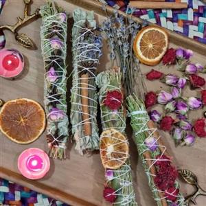 گیاه پیچ یا اسماج.خوش بو کننده طبیعی و بدون عوارض محیط