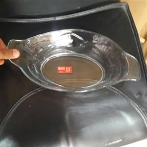 🌟🌟🌟🌟🌟🌟تابه پیرکس بیضی  مخصوص فر و ماکروویو درجه 1