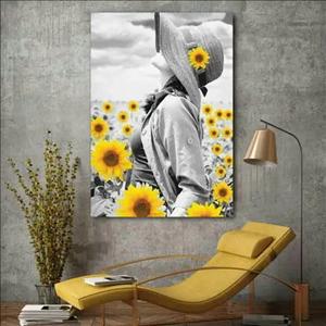 تابلو بوم چاپی لاویا طرح زن و گل آفتابگردان کد ART-1302