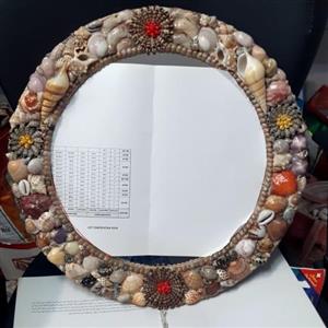 آینه صدفی گرد
