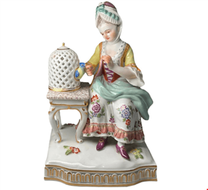 مجسمه دست ساز دکوری چینی زن جوان Meissen Porcelain Lady Figurine Watching a Bird کد LU5431226910652