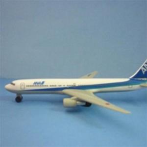 ماکت هواپیما طرح بویینگ B777 کد 3662