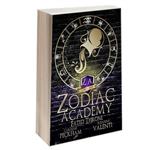 کتاب Zodiac Academy 6 Fated Throne نشر Caroline Peckham