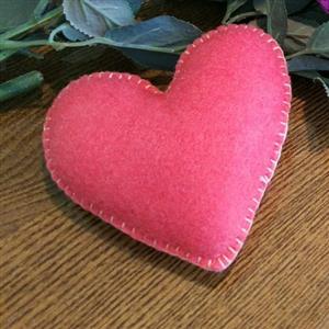 جاسوزنی نمدی دست دوز طرح قلب