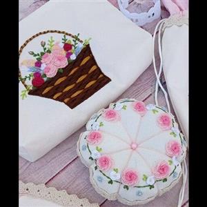 ست جاسوزنی و کیف لوازم آرایشی گلدوزی شده با دست