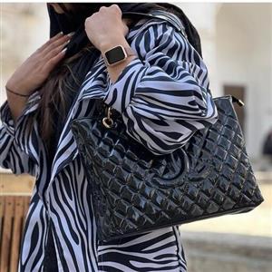 کیف زنانه ورنی دسنی و دوشی جنس ورنی خارجی داخل استر خارجی بسیار با کیفیت