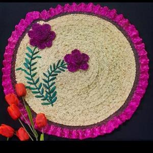 سفره رومیزی دیوارکوب حصیری بافت دورچین طرح گل چند برگ سایز 85 سانتی .بافت درهر سایز.
