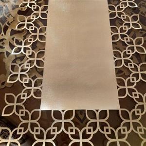 رومیزی چرم ائینه ای طلایی سایز 60 در 60