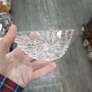 پیاله ی خورشیدی مناسب دسر و اجیل خوری کریستال وارداتی کیفیت عالی در دو طرح در بسته های ششتایی