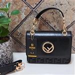 کیف زنانه مجلسی صندوقی طرح FENDI کد ۲۸۳