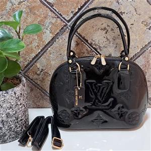 کیف زنانه مجلسی نیم گرد طرح LOUIS  VUITTON کد ۳۷۷