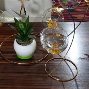 حباب و پایه طلایی