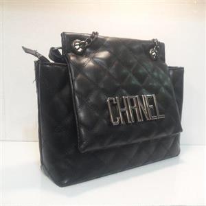 کیف زنانه چنل کیف چنل بزرگ  دوشی چنل سردوشی چنل کیف زنانه بزرگ برند کیف برند طرح برند کیف خاص کیف خانومی مانتو شلوار