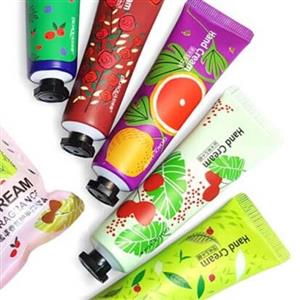 کرم آبرسان BIOAQUA تیوپی با چند رایحه در یک پک