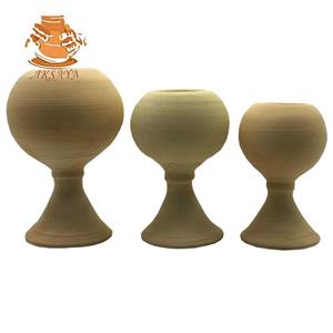 شمعدان سفالی مدل توپی پایه دار مجموعه سه عددی