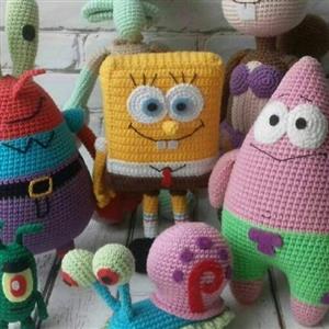 باب اسفنجی عروسک بافتنی باب اسفنجی عروسک دستبافت