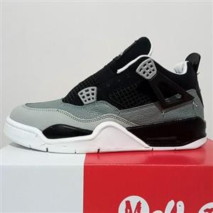 کفش جردن Nike Jordan 4 مردانه رنگ مشکی طوسی41 تا 44 ( کتونی جردن - جردن 4 - jordan 4  - کفش ایر جردن -4 air jordan )