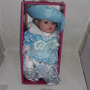 عروسک موزیکال دخترانه