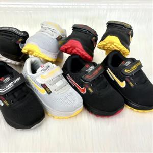 کتونی  اسپرت پسرانه ودخترانه حمیداسپرت سایز27تا30