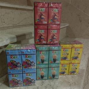 آدامس  بچگانه رکس در طرح ها و رنگ  های جذاب و دوست داشتنی  حاوی دراژه های رنگی آدامس جعبه 16 تایی
