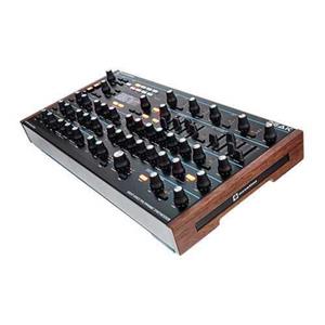 Novation Peak | سینتی سایزر نویشن