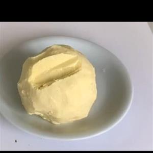 کره حیوانی دوغی گوسفندی و گاوی طبیعی نیم کیلویی اعلاء