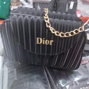 کیف دوشی مارک Dior