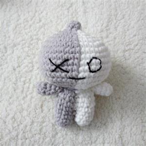 عروسک بافتنی فانتزی دست باف طرح Van شخصیت های BT21 بی تی اس BTS سفیرباف