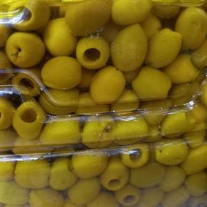 زیتون بی هسته درجه 1  ( ارسال با باربری و هزینه آن بصورت پسکرایه و درب منزل میباشد)