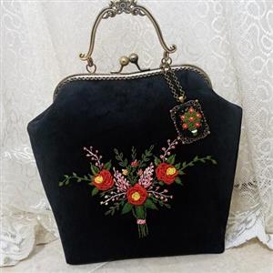 کیف مجلسی زنانه گلدوزی طرح خورشید