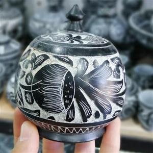 قندان سنگی قلم خورده  خمره ای