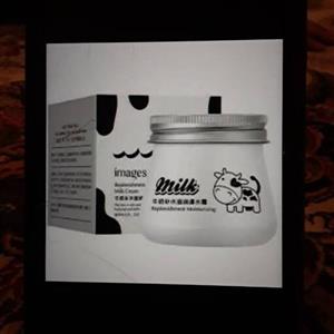 کرم شیر گاو کاسه ای 