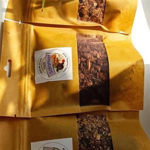 گرانولا رژیمی بدون قند اسپرسو شکلات تلخ بسته بندی نیم کیلویی