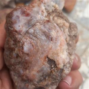 رودنیت  سنگ دوستی
