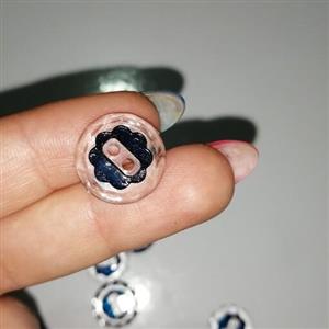 دکمه لباس کوچک آبی طرح گل  دار بسته 6 عددی