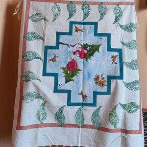 سفره مخصوص هفت سین رومیزی عید اونم با طرح شادو زیبای سروستان و حوض اناری