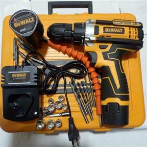 دریل شارژی18 وات دیوالت DEWALT با لوازم اضافه ،2 باطری