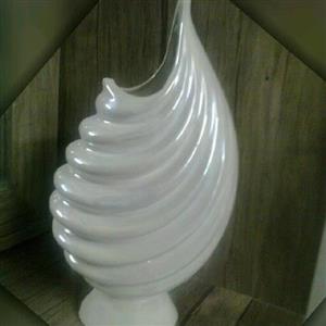 گلدان  چینی سبک و زیبا
