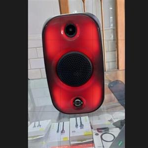 اسپیکر پارتی باکس