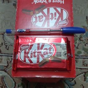 کیت کت 4 انگشتی وبسته 24 عددی