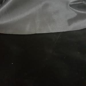 پارچه مخمل جیر سیاه ابعاد100در150 سانتیمتر . جیر مشکی موجود در خرازی نفیس