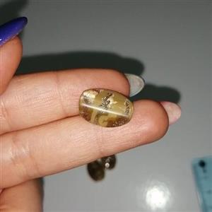 دکمه لباس شیشه ای رنگ قهوه ای کوچک بسته 4 عددی