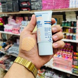 کرم ضدآفتاب ایزدین رنگی اسپورت