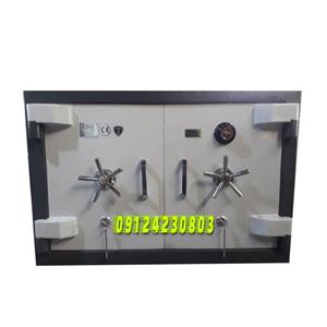 گاوصندوق زیر ویترینی گنجینه