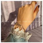 دستبند زنانه رنگ ثابت کوپر طرح قلب برند CM با روکش طلا سفید