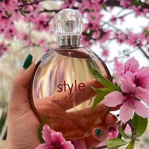 عطر جنیفر استایل خنک و بهاری