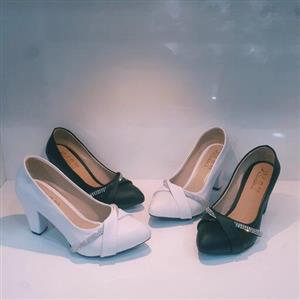 کفش مجلسی زنانه پاشنه دار نگین دار